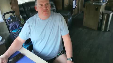 mmmthatsfunnn online show from 10-30-25, 10:32