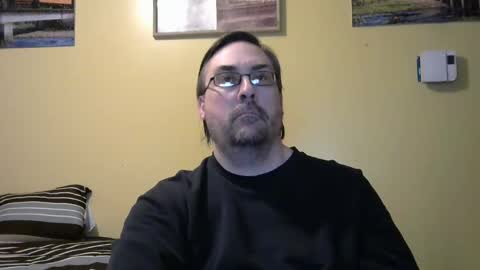Snapshot of mmr4545 chatting on 02-18-26, 05:25 mark online show from 02-18-26, 05:25