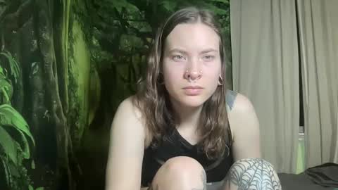 Snapshot of mo0n_goddess chatting on 01-22-25, 04:34 Misty online show from 01-22-25, 04:34