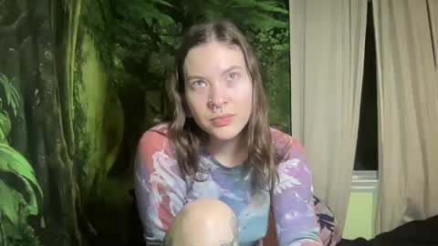 Snapshot of mo0n_goddess chatting on 01-25-25, 05:40 Misty online show from 01-25-25, 05:40