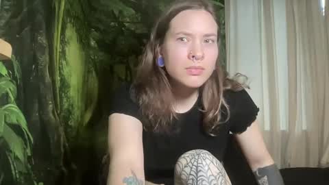 Snapshot of mo0n_goddess chatting on 02-15-25, 01:53 Misty online show from 02-15-25, 01:53