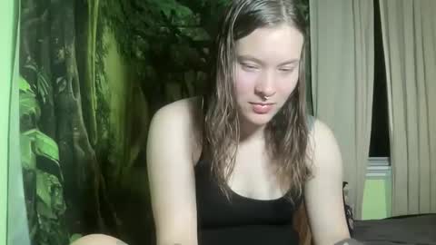 Snapshot of mo0n_goddess chatting on 11-06-25, 02:56 Misty online show from 11-06-25, 02:56