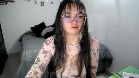 Snapshot of mocca_117 chatting on 10-14-25, 10:38 Sam online show from 10-14-25, 10:38