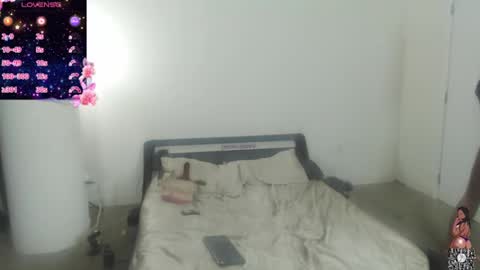 Snapshot of mochamami420 chatting on 12-28-24, 12:04 NynaStax online show from 12-28-24, 12:04