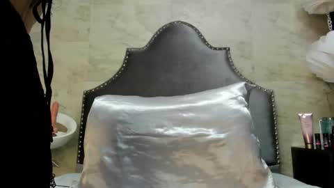 Snapshot of models_sophia chatting on 02-24-26, 07:45 Sophia online show from 02-24-26, 07:45