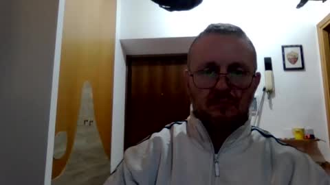 Snapshot of modesto1969 chatting on 12-03-25, 09:13 modesto1969 online show from 12-03-25, 09:13