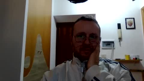 Snapshot of modesto1969 chatting on 12-18-25, 07:09 modesto1969 online show from 12-18-25, 07:09