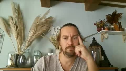 Julien online show from 10-13-25, 12:27