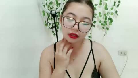 Snapshot of moleschaxxx chatting on 11-03-25, 10:42 Jane online show from 11-03-25, 10:42