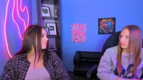 anna online show from 03-18-26, 02:42