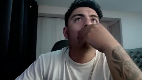 Snapshot of molimoli08 chatting on 04-13-26, 04:29 molimoli08 online show from 04-13-26, 04:29