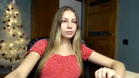 Snapshot of molli_and_tom chatting on 12-13-24, 02:54 Bitcoin 1P8NuZxsaNsQTx7wJJJ7Ao1mic4nvJPVLC online show from 12-13-24, 02:54