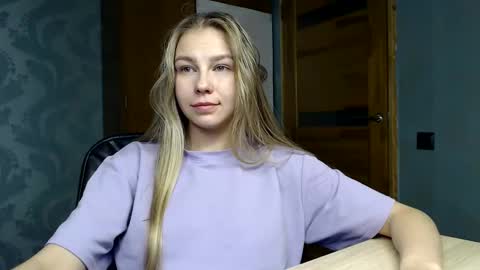 Snapshot of molli_and_tom chatting on 02-07-25, 05:40 Bitcoin 1P8NuZxsaNsQTx7wJJJ7Ao1mic4nvJPVLC online show from 02-07-25, 05:40