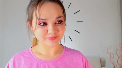 Snapshot of molliedeases chatting on 10-29-25, 06:09 Kate online show from 10-29-25, 06:09