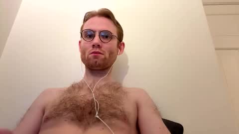 Snapshot of molliter chatting on 12-01-25, 11:10 molliter online show from 12-01-25, 11:10