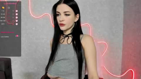 Molly - online show from 10-20-25, 04:02