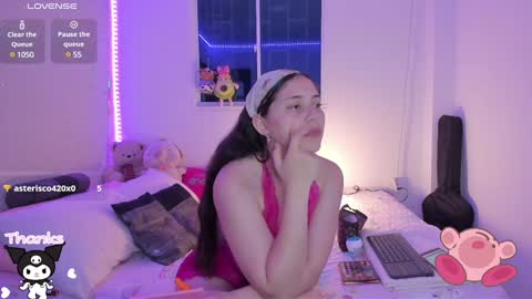 Snapshot of molly_g18 chatting on 02-07-25, 01:58 MARIANA online show from 02-07-25, 01:58