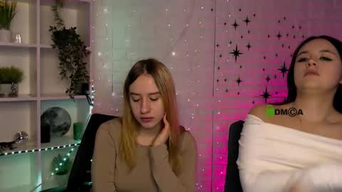 Snapshot of molly_lesser chatting on 12-18-25, 11:27 molly_lesser online show from 12-18-25, 11:27