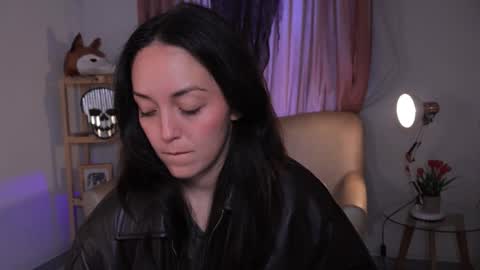   MOLLY   online show from 10-14-25, 02:07