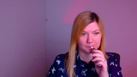 Molly online show from 01-18-25, 06:24