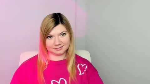 Molly online show from 02-05-25, 12:49