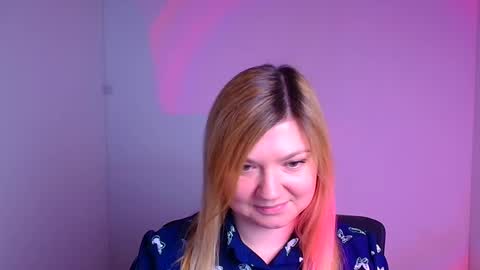 Molly online show from 02-07-25, 12:39