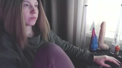 I have new photos come and see with love Molly online show from 01-15-25, 10:06