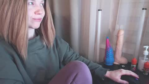 I have new photos come and see with love Molly online show from 01-18-25, 07:04