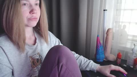 I have new photos come and see with love Molly online show from 01-31-25, 08:54