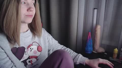 I have new photos come and see with love Molly online show from 03-01-25, 09:59