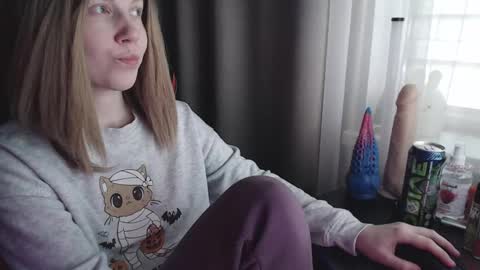 I have new photos come and see with love Molly online show from 03-09-25, 01:59
