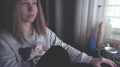 I have new photos come and see with love Molly online show from 03-12-25, 02:23