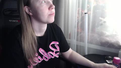 Snapshot of molly_royse chatting on 02-21-26, 07:31 I have new photos come and see with love Molly online show from 02-21-26, 07:31