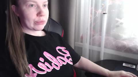 Snapshot of molly_royse chatting on 02-23-26, 08:12 I have new photos come and see with love Molly online show from 02-23-26, 08:12