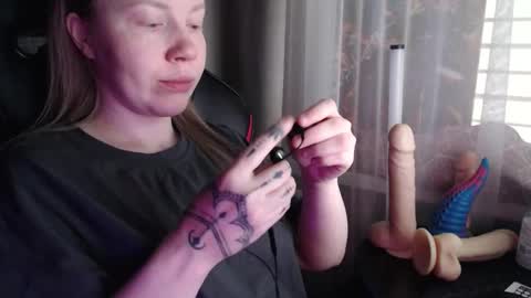 Snapshot of molly_royse chatting on 03-16-26, 07:45 I have new photos come and see with love Molly online show from 03-16-26, 07:45