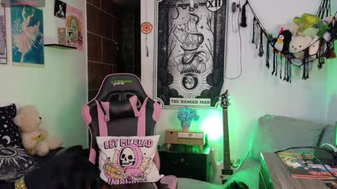 Molly online show from 02-06-26, 05:56