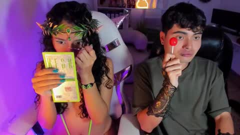 Snapshot of molly_sweetlove chatting on 12-03-25, 06:39 molly_sweetlove online show from 12-03-25, 06:39