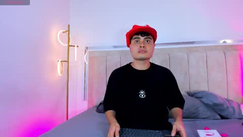 Snapshot of molly_sweetlove chatting on 12-04-25, 07:11 molly_sweetlove online show from 12-04-25, 07:11