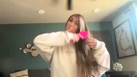 molly_theslut online show from 10-08-25, 06:49