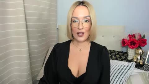 MollyCrazy online show from 10-26-25, 06:47