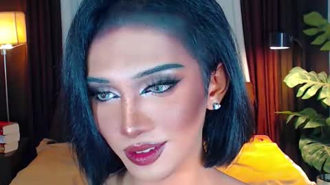 Snapshot of mollycummers chatting on 12-05-25, 04:54 Molly online show from 12-05-25, 04:54