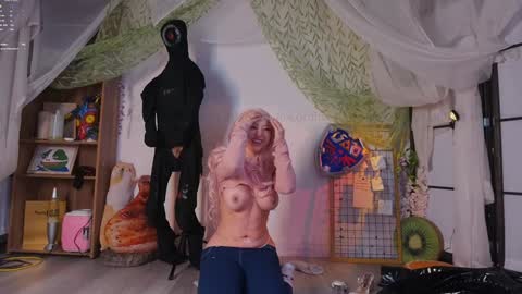 mollychan online show from 02-25-26, 05:22