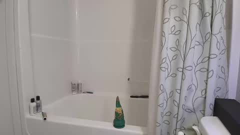 Molly Gordan online show from 12-14-24, 01:16