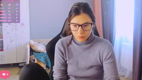 Snapshot of mollylollipop20 chatting on 02-19-26, 06:31 KIRA online show from 02-19-26, 06:31