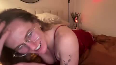 mollyrae8869 online show from 11-17-25, 04:18