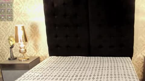 Moly Boston online show from 10-25-25, 12:56