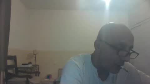 moment71200 online show from 12-31-24, 10:01