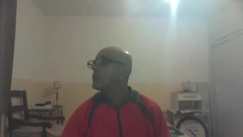 moment71200 online show from 01-01-25, 03:24