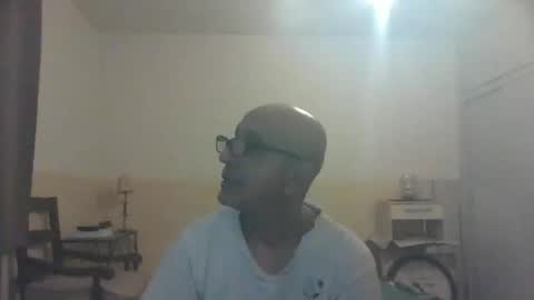 moment71200 online show from 01-02-25, 08:35