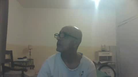 moment71200 online show from 01-04-25, 07:02